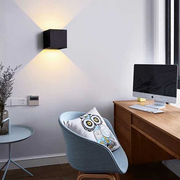 Minimalistic Wall Light